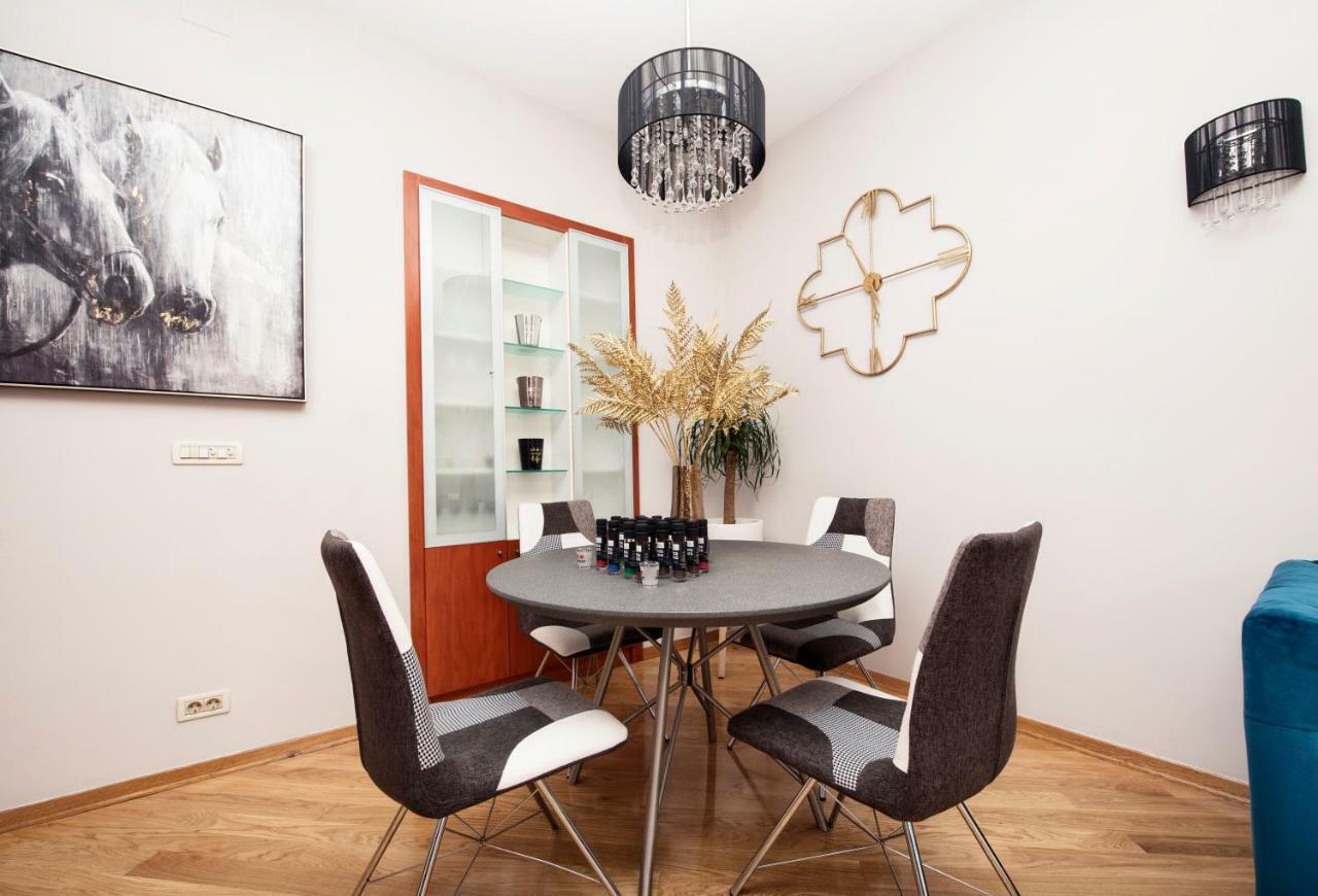 Studio Apartman Blanka สปลิท ภายนอก รูปภาพ
